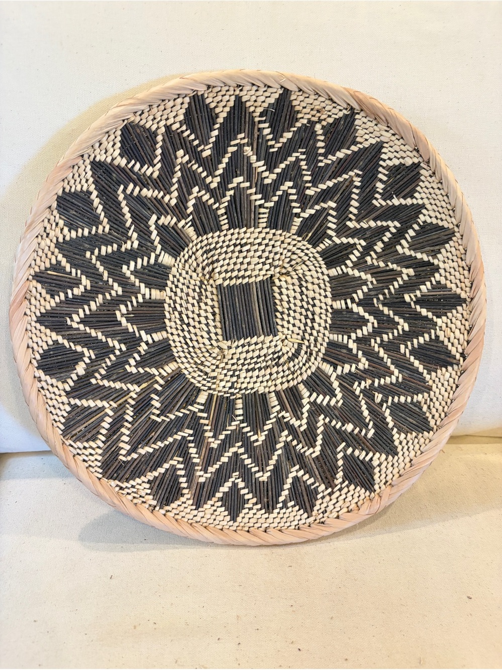 NEW African Woven Basket. Tonga people of Zambia 13.5” Across